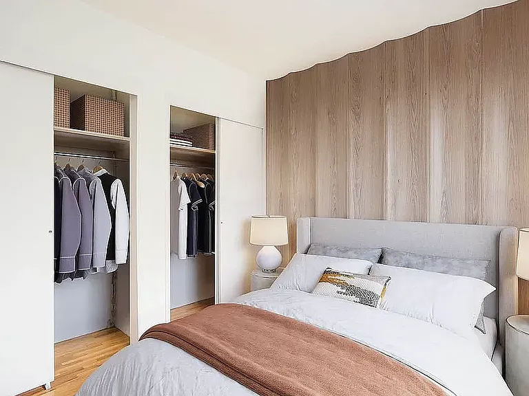345 W 30th St #2A — Photo 3