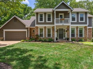 306 Fox Den Dr, Ballwin, MO 63021