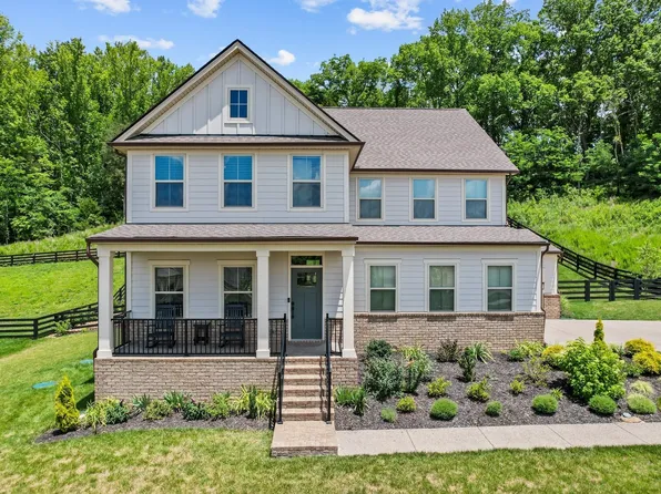 6714 Edgemore Dr, College Grove, TN 37046