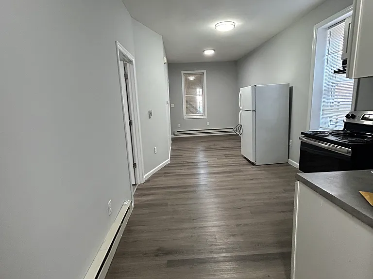 121 Martin St #4 — Photo 4