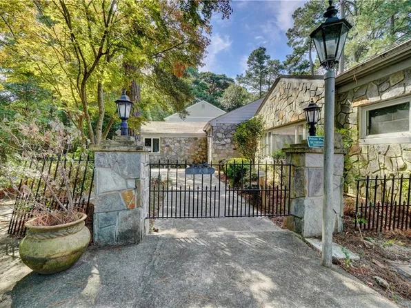 4305 Manchester Rd, Portsmouth, VA 23703