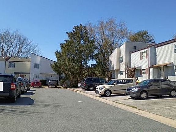 5th image of 213 Chenault Ct