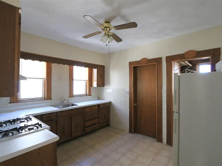 59 Conwell Ave #2 — Photo 1