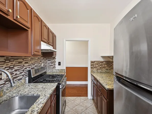 680 Kennedy Blvd APT 101, Bayonne, NJ 07002