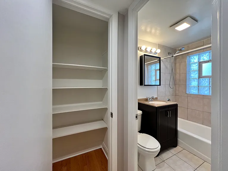 3450 W Bryn Mawr Ave #2N — Photo 9