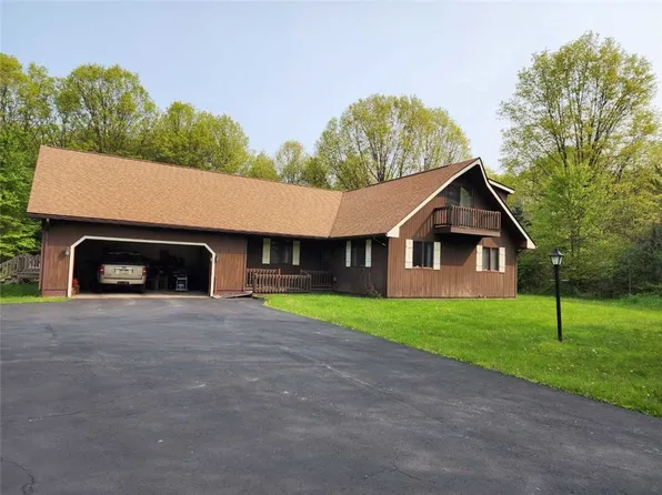 425 Pulaski Mercer Rd, Pulaski, PA 16143