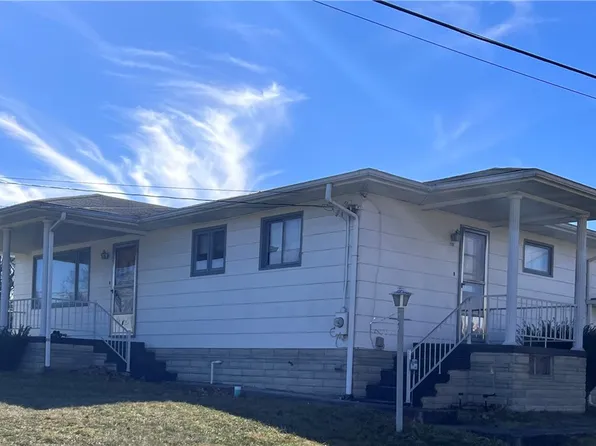 1751 S 88th Rd, Greensboro, PA 15338