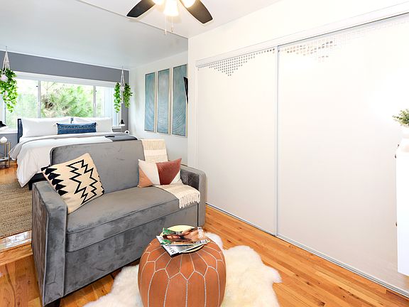 5th image of 16 Clubhouse Ave APT 8