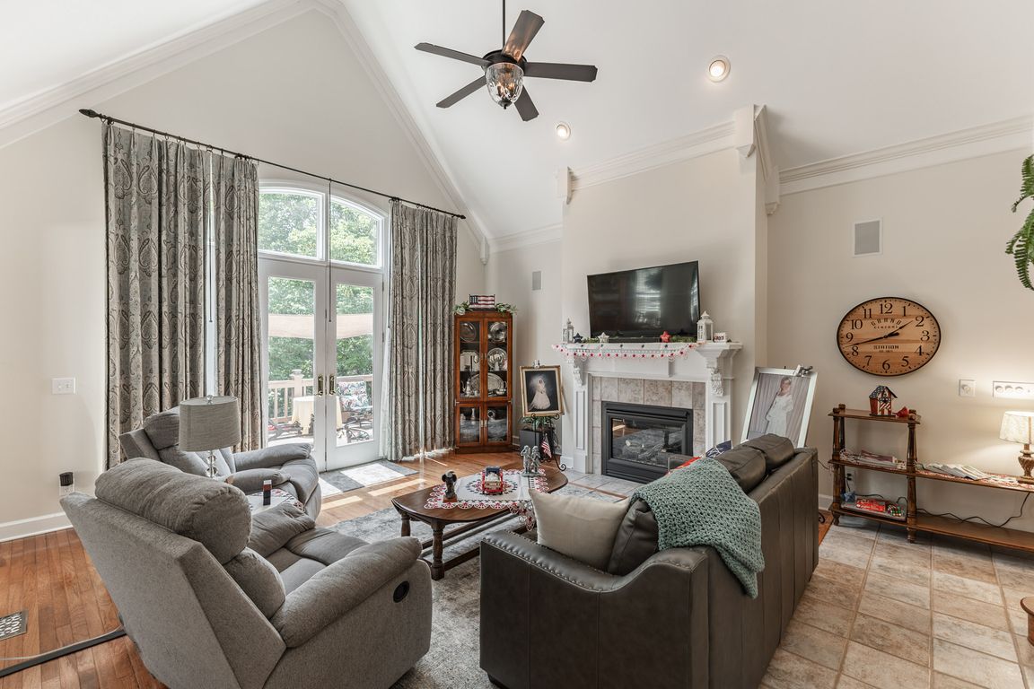 next background image