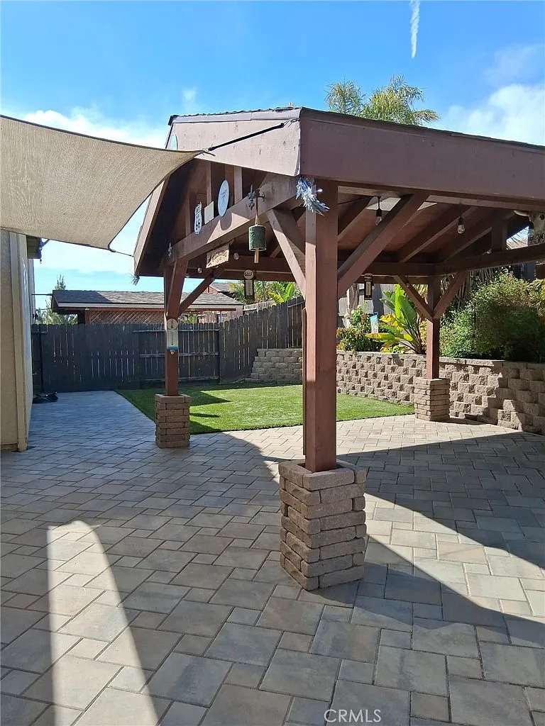 3 bed, 1893 sqft, $4,000 — Photo 3