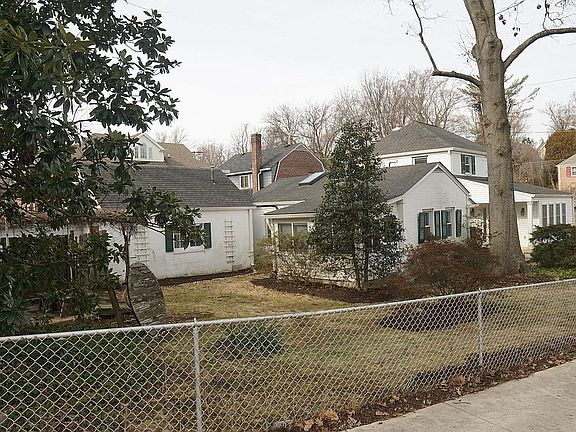 2nd image of 4301 Kentbury Dr