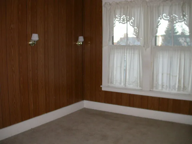 329 Macarthur Pkwy #3 — Photo 2