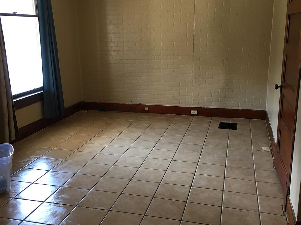 106 Railroad Ave 1, Aurora, IN 47001 Zillow