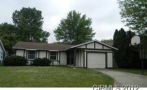 2nd image of 1901 Woodbridge Cir
