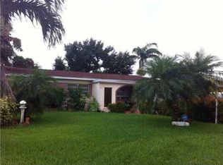 6940 SW 10th Ct, Pembroke Pines, FL 33023