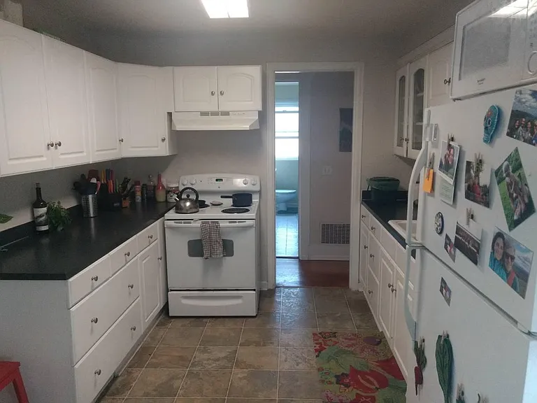 2609 E Union St #A — Photo 4