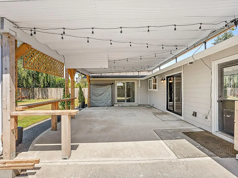 62 Queets St — Photo 21