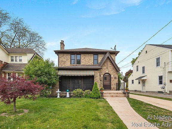 3rd image of 2457 Godwin Ave SE
