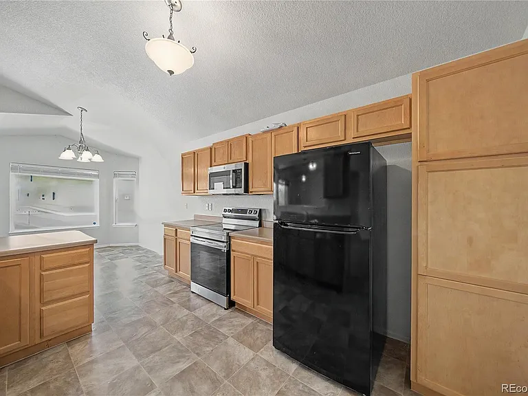 6260 Roundup Butte St — Photo 7