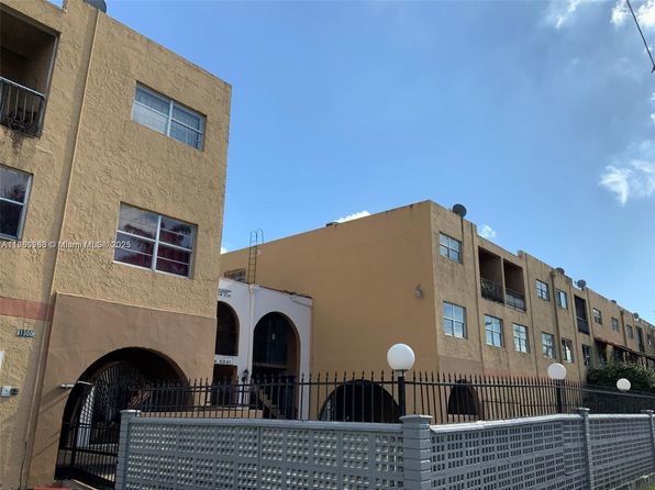 1300 W 53rd St APT 7, Hialeah, FL 33012