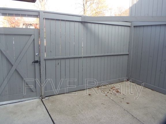 3rd image of 751 Worthington Forest Pl