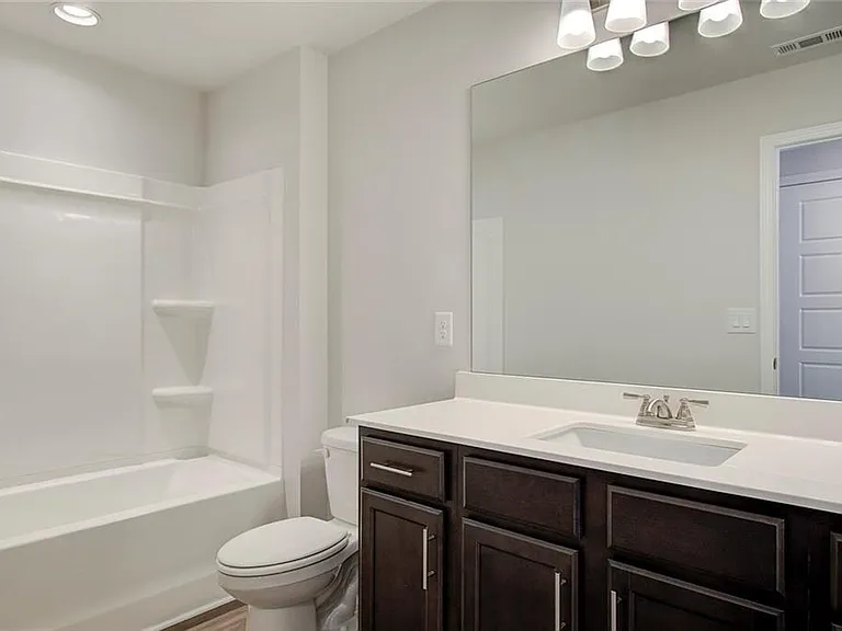 1751 Branthaven Ln — Photo 23