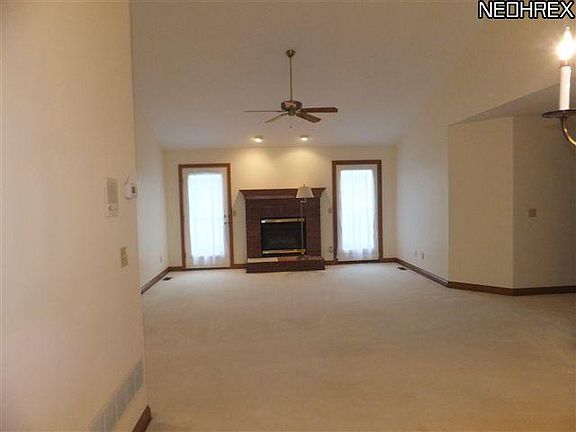 3rd image of 2335 Winesap Dr #4