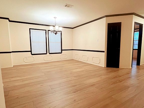 3rd image of 2429 Loreto Dr