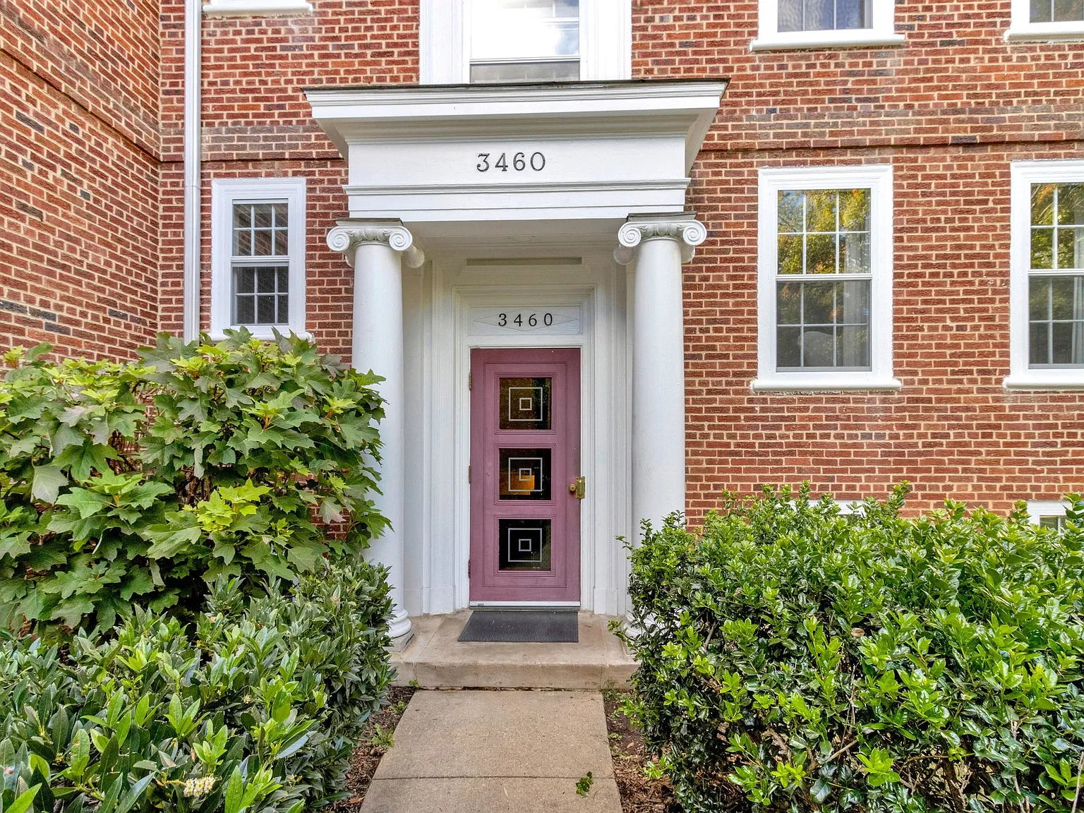 2 bed, 1322 sqft, $4,000 — Photo 1