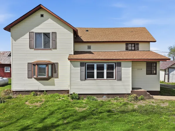 12228 Black Rd, Morrison, IL 61270