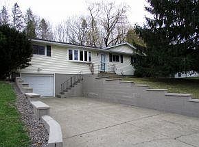 1st image of 2464 Stephanie Ln