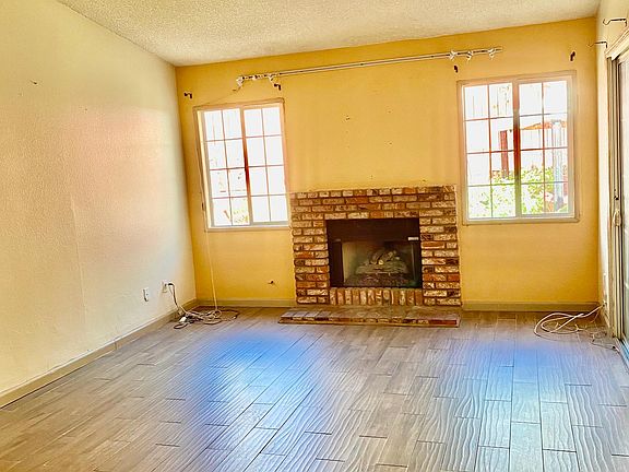 3rd image of 2671 Hacienda Dr