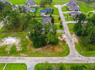 Roberts Ct, Westlake, LA 70669