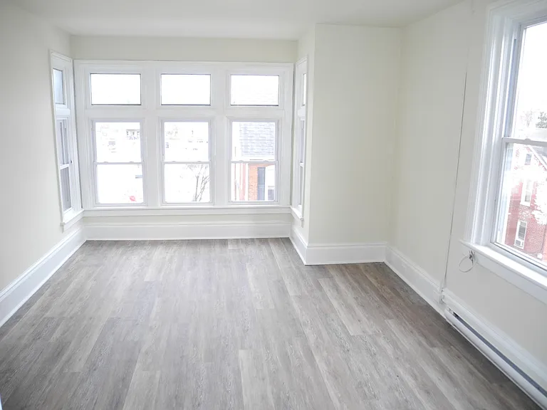 32 S Potomac St #2 — Photo 8