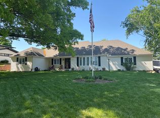 12052 Jackson St, Omaha, NE 68154