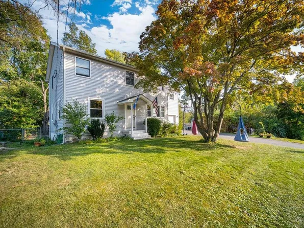 806 Heard Avenue, Maybrook, NY 12543