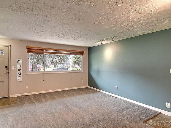 4th image of 3539 Waterbury Dr