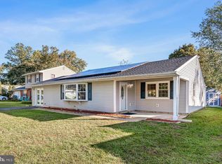 8 Newgate Ln, Newark, DE 19713