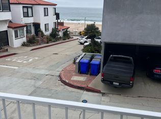 3900 Ocean Dr APT A, Manhattan Beach, CA 90266