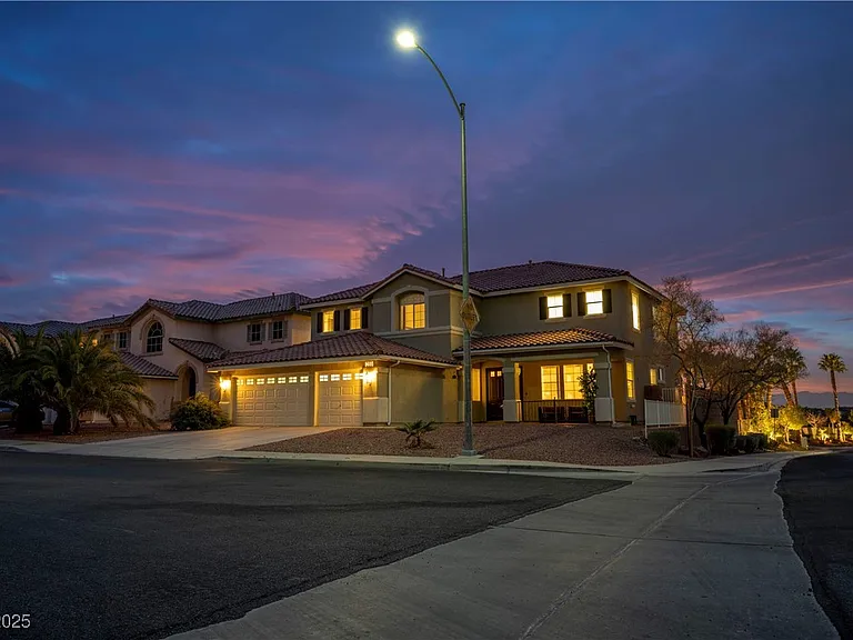359 Hoskins Ct — Photo 83