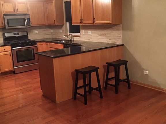 4th image of 870 Belot Ln