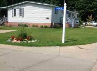 25101 Au Lac Dr N, Chesterfield, MI 48051