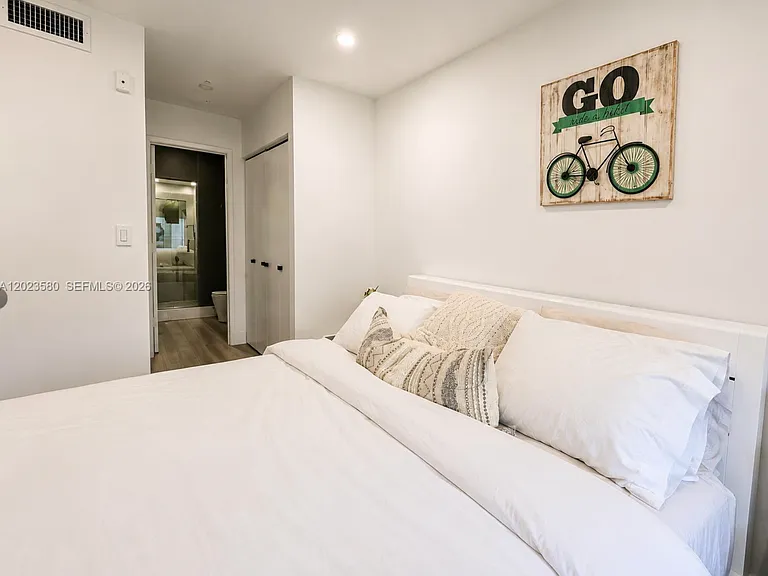 4420 NW 107th Ave — Photo 4