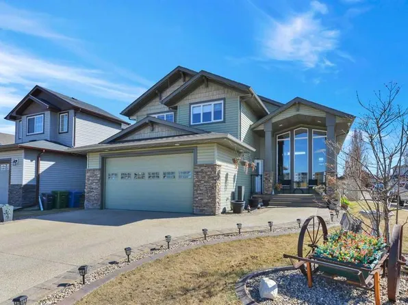 55 N Carter Close, Red Deer, AB T4P 0G5