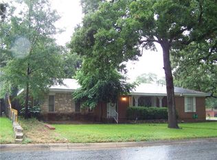 208 W Cheryl Ave, Hurst, TX 76053