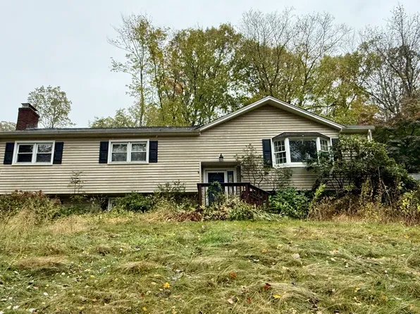 51 Ole Musket Lane, Danbury, CT 06810