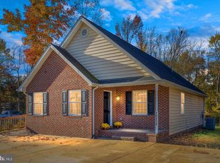 10534 Coles Ln, Fredericksburg, VA 22408