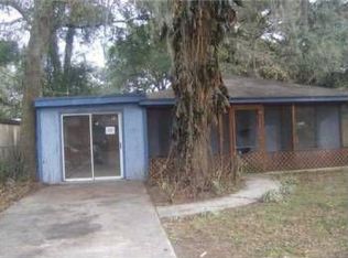 2410 Oakdale St, Seffner, FL 33584