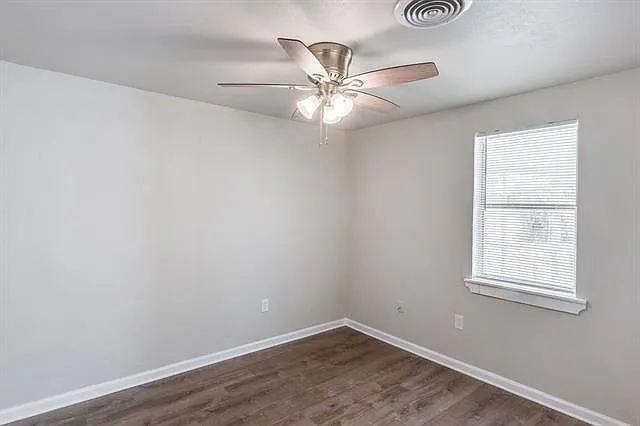 10519 Saint Joseph St — Photo 16