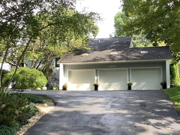 2363 Woody Noll Dr, Portage, MI 49002